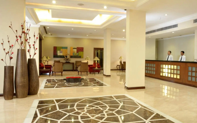 Hotel Express Towers