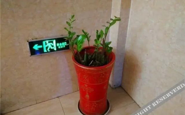 Korla Tianhong Hotel
