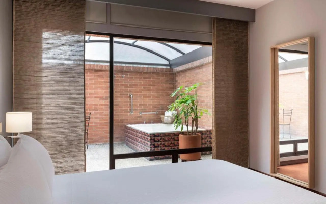 Cosmos 100 Hotel & Centro de Convenciones