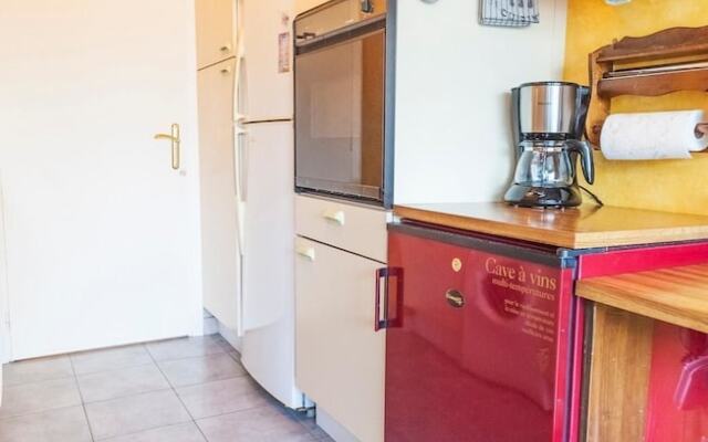 11 Alexandre III Apartment 2