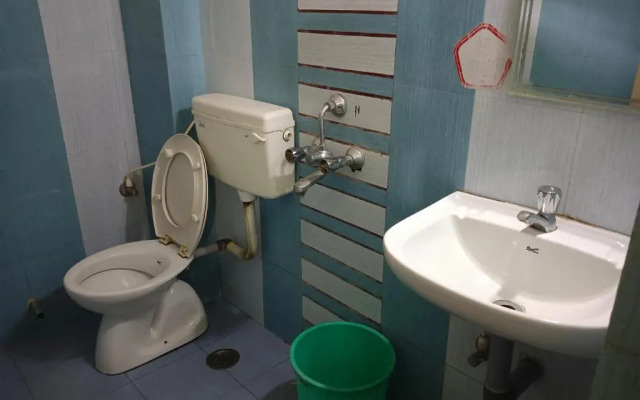 Vishnu Residency By OYO Rooms