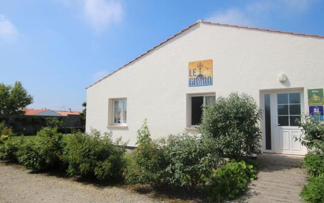 Gîte Bouin, 4 pièces, 9 personnes - FR-1-426-95