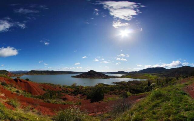Charmant studio tout neuf avec coin jardin et hamac
