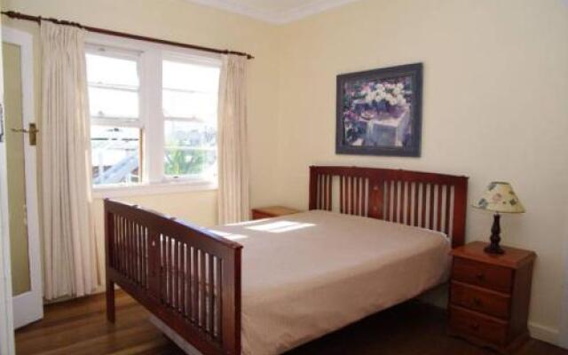 Berry, 16 East Street