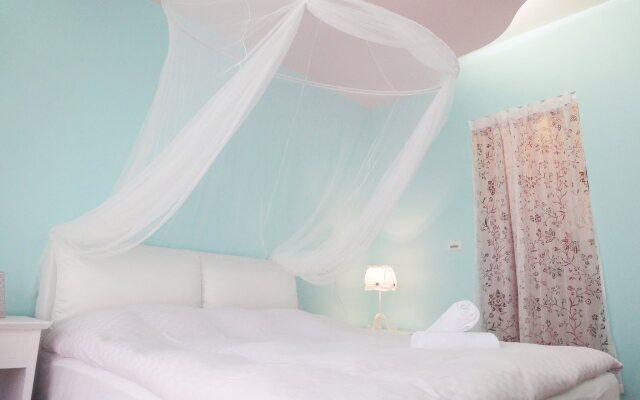 MiNaMi Inn Kenting