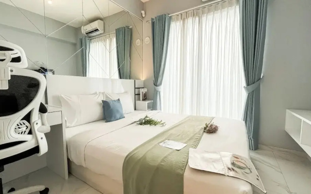 Strategic And Homey Studio At Apartment Sky House Bsd