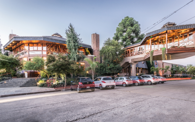 Portal del Lago Hotel