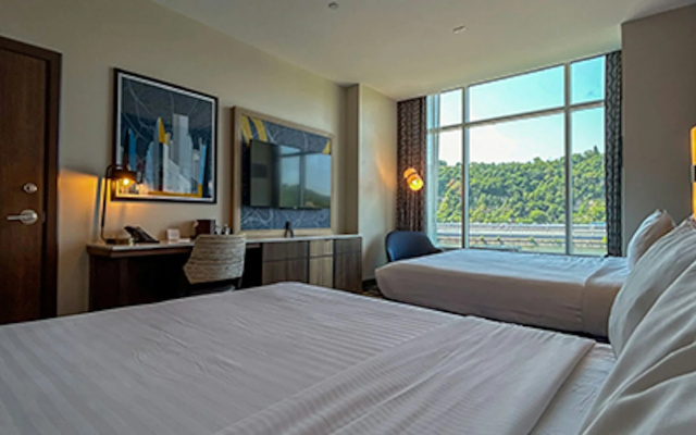 The Landing Hotel at Rivers Casino