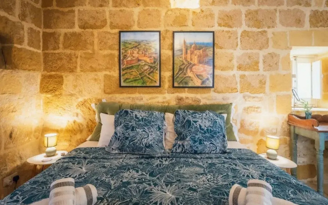 Traditional 500 Year old Gozitan Townhouse