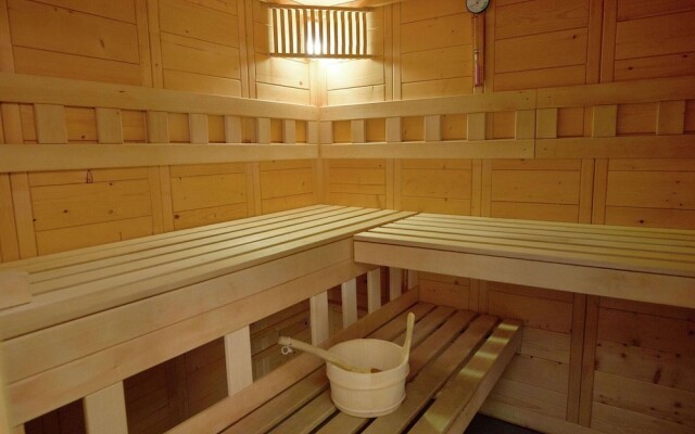 Attractive Holiday Home in Spa with Swimming Pool