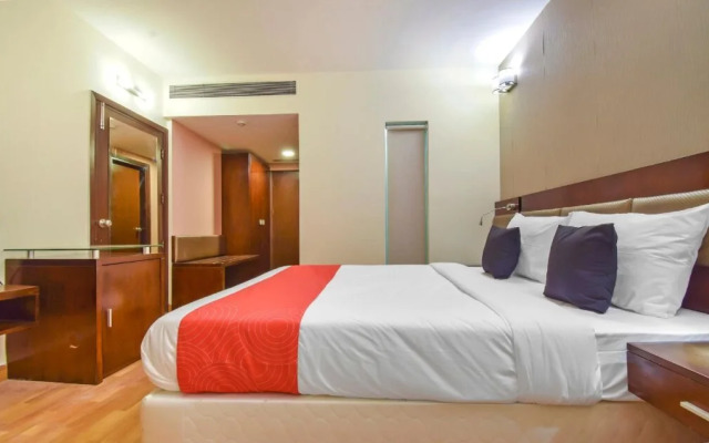 Edition O 30067 Friends Colony East