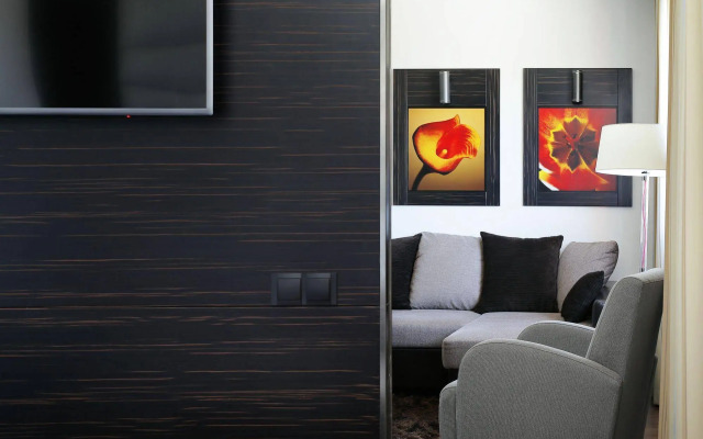 Oru Hub Hotel Tallinn - Handwritten Collection
