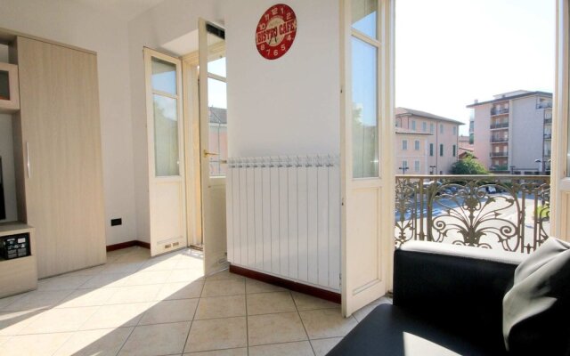 Spacious Holiday Home in Verbania Pallanza Italy with Balcony