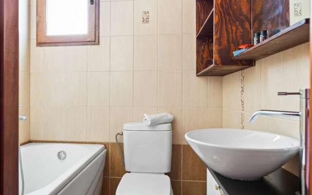 Emmanouel Maisonette Near the Sea