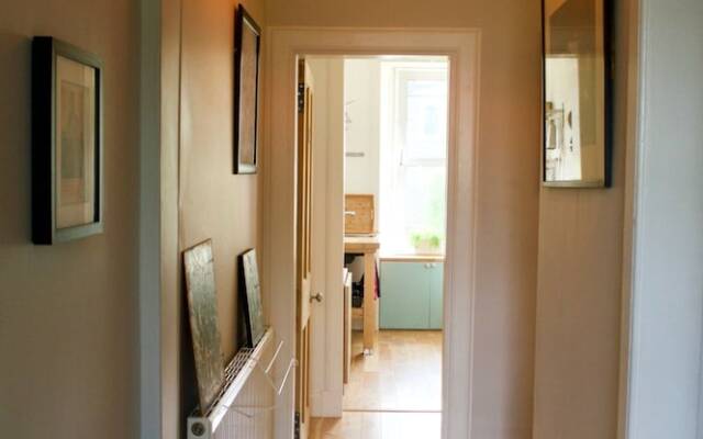 1 Bedroom Ground Floor Colony Flat