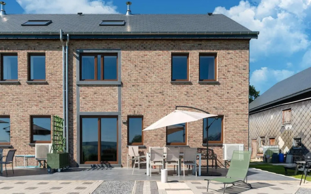 Spacious Getaway Near Spa F1