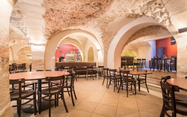 MIJE Fauconnier - Fourcy - Maubuisson - Hostel