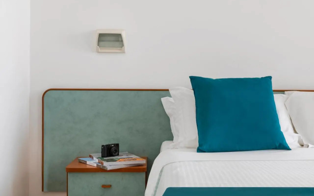 Hotel Tres Jolie