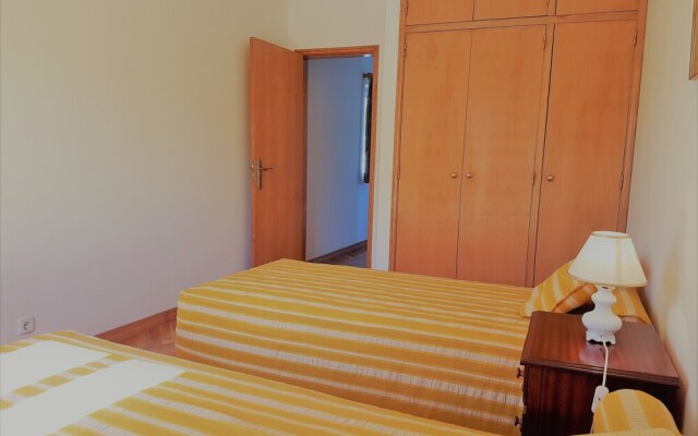 Caparica Quiet Rooms by Host-Point