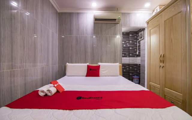 RedDoorz near Tan Son Nhat Golf 2