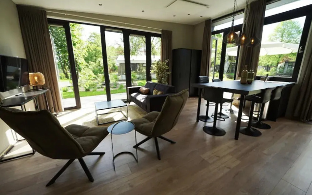 Contemporary Chalet, Near De Efteling