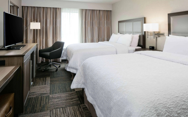 Hampton Inn & Suites Hudson