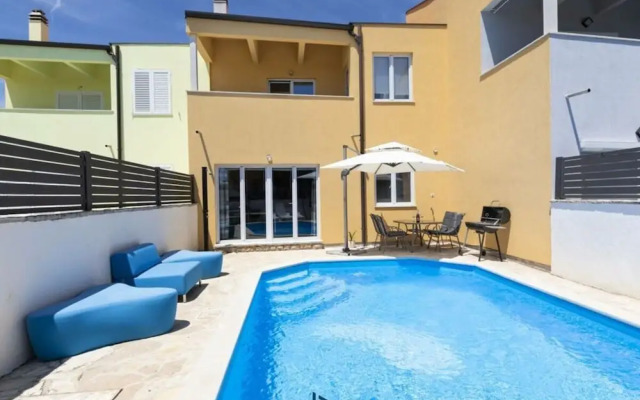 Villa Kostre Comfortable Holiday Residence