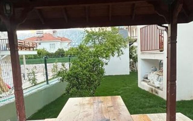 Akçapınar Altın Konakları