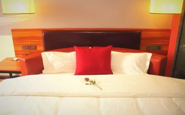 Thank Inn Chain Hotel Guangdong Zhuhai Doumen District Jing'an Bridge