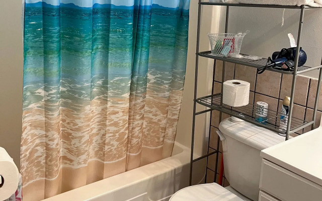 Captain's Table Hotel