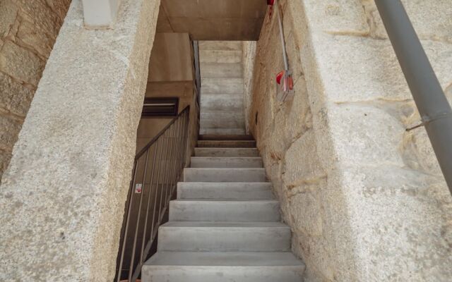 Mezzanine Stylish Apartment T