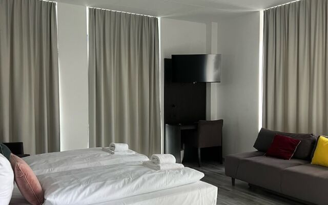 Stargaze Forum Hotel