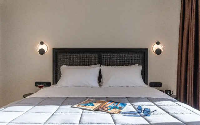 Lithia Exclusive Villas