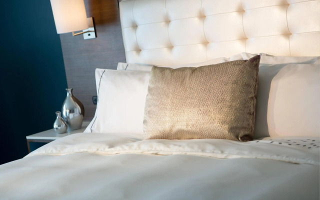 Renaissance Meadowlands Hotel