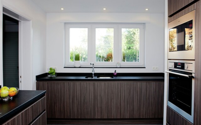 Fabulous luxury villa with spacious garden in Nieuwpoort.