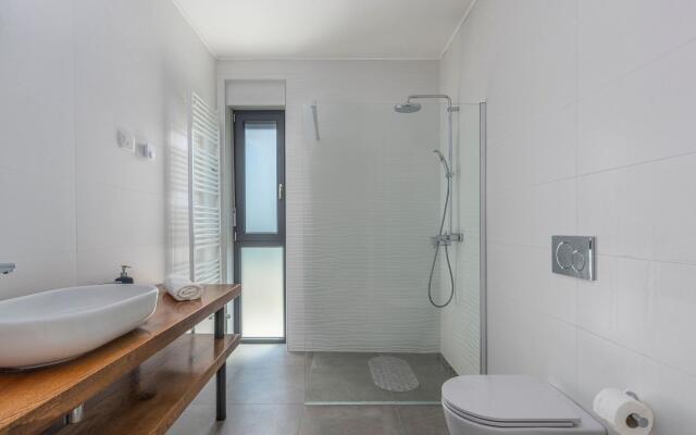 Modern holiday home in Novigrad with swimming pool