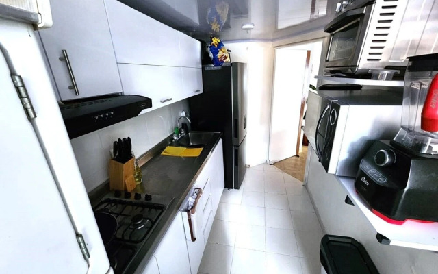 Elegant apartment with up to 4 people