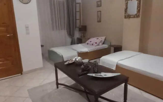 2 floor house in Loggos - Aigio