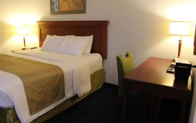Le Voyageur Inn