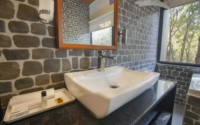 Wilderness camp Resort Pench