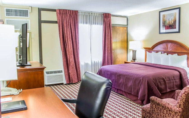 Rodeway Inn & Suites