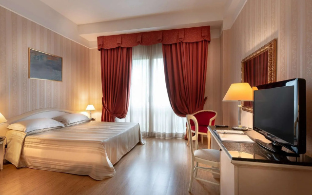 Hotel President