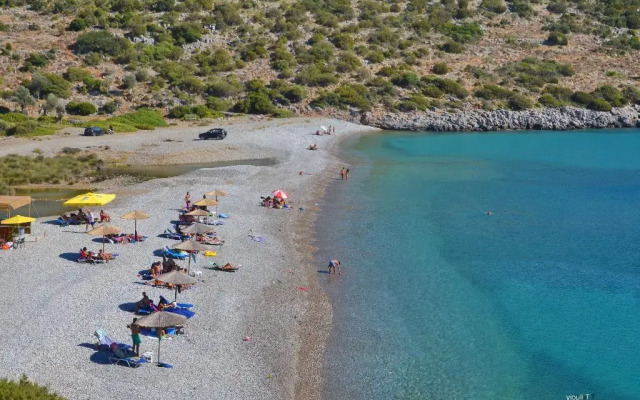 Emporios Bay Hotel