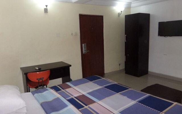 Alluring View Hotel