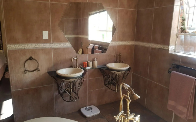 La Picasso Guesthouse