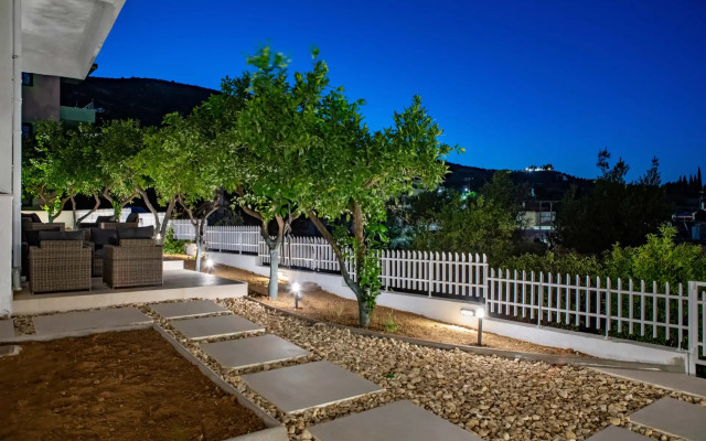 Arancia Elegant Rooms and Suites