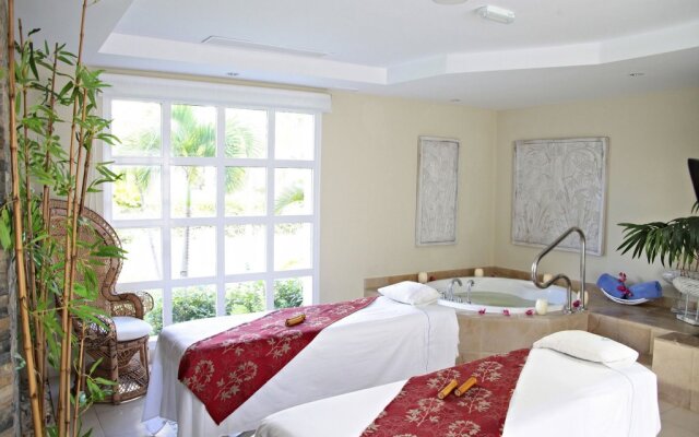 Bahia Principe Vacation Rentals-Green 3-Two-Bedroom Villas