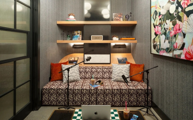 Moxy St. Petersburg Downtown