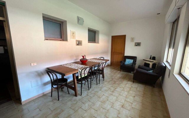 Baboe Affittacamere Iun F1037