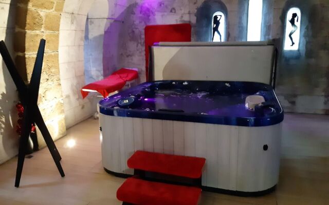 Studio in Ambrières-les-vallées, With Furnished Terrace